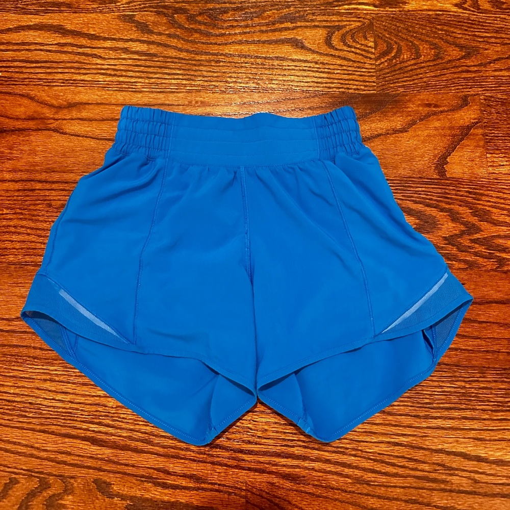Lululemon 4” Hottie Hot Shorts